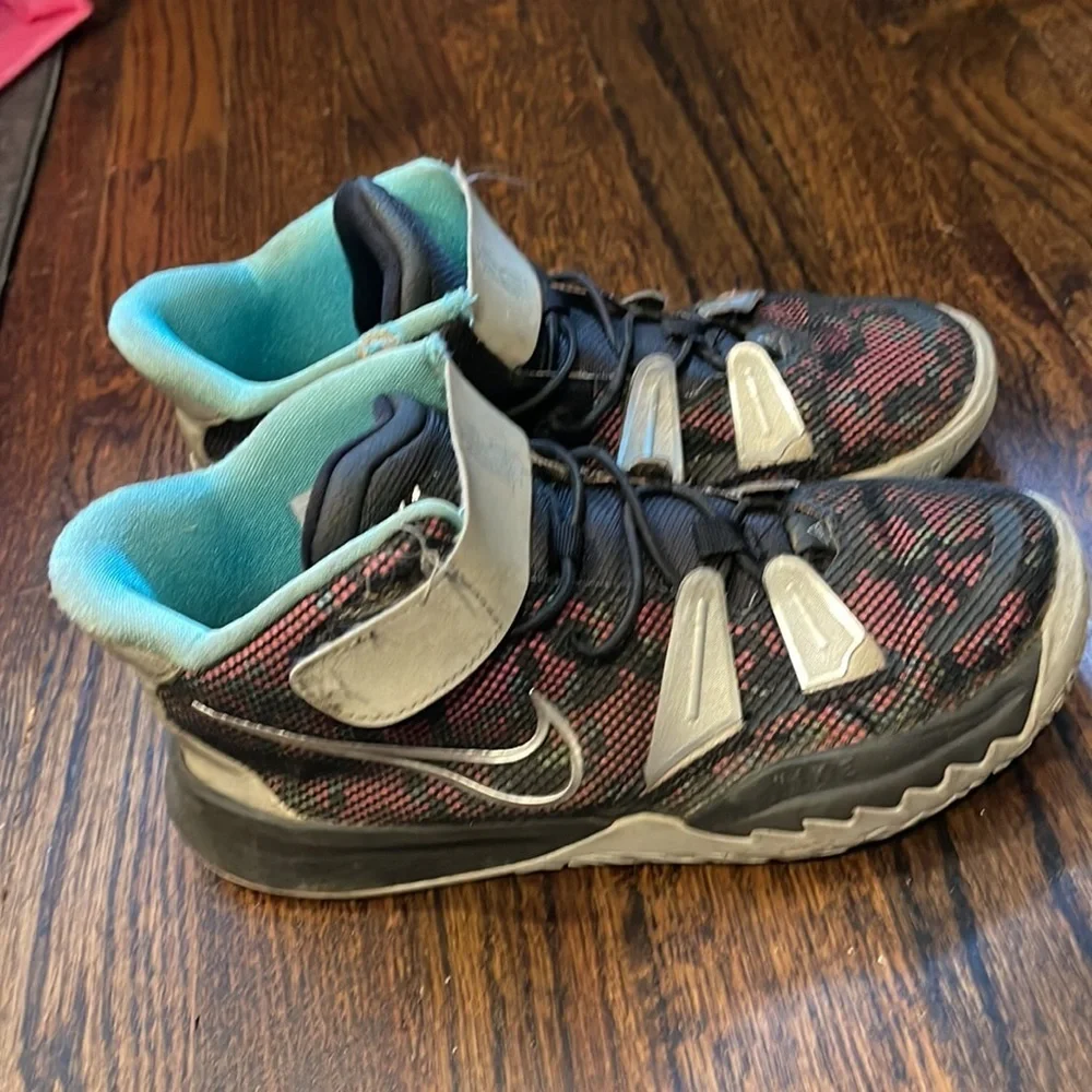 Nike Kevin Durant sneakers size 3 youth